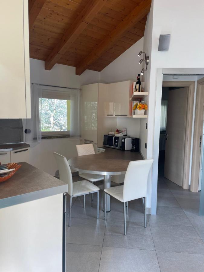 Casa Delle Olive 1 Lägenhet Oliveto Lario Exteriör bild